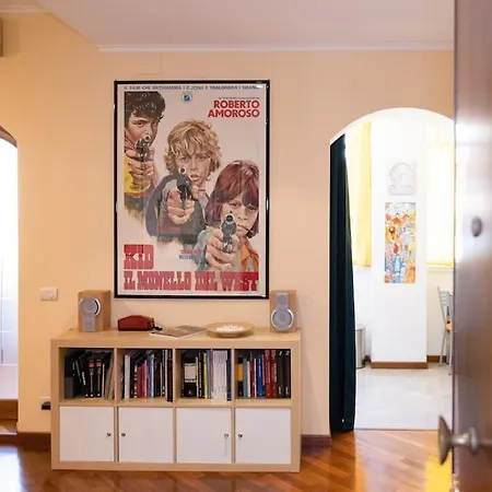 Stracult House Suggestive And Vintage-pop * 罗马