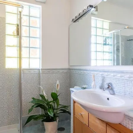 Stracult House Suggestive And Vintage-pop * Řím