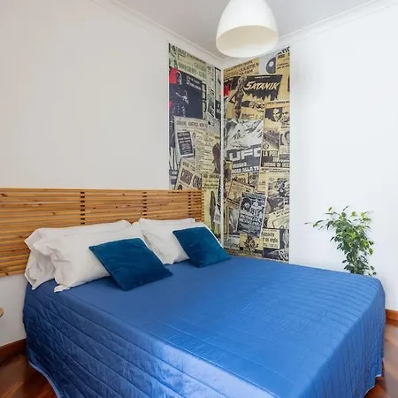 Stracult House Suggestive And Vintage-pop