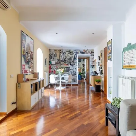 Stracult House Suggestive And Vintage-pop